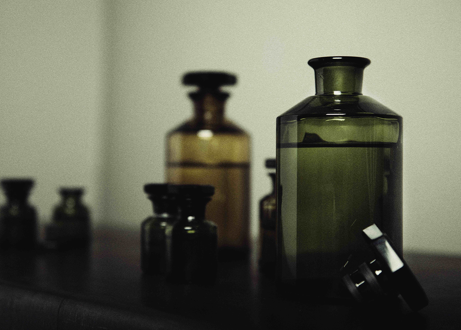 NOS PRODUITS & ACCESSOIRES NATURELS POUR DIFFUSER DU BIEN-ÊTRE DANS VOTRE MAISON.